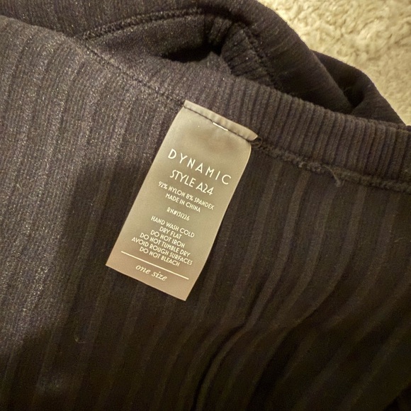 Black Ribbed Tank Top - Picture 2 of 2